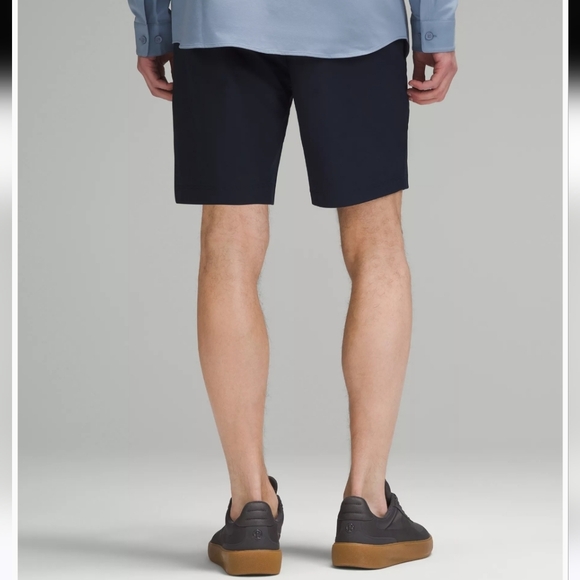 Lululemon Commission Classic-Fit Casual Shorts True Navy Mens Size 34 - Picture 2 of 7